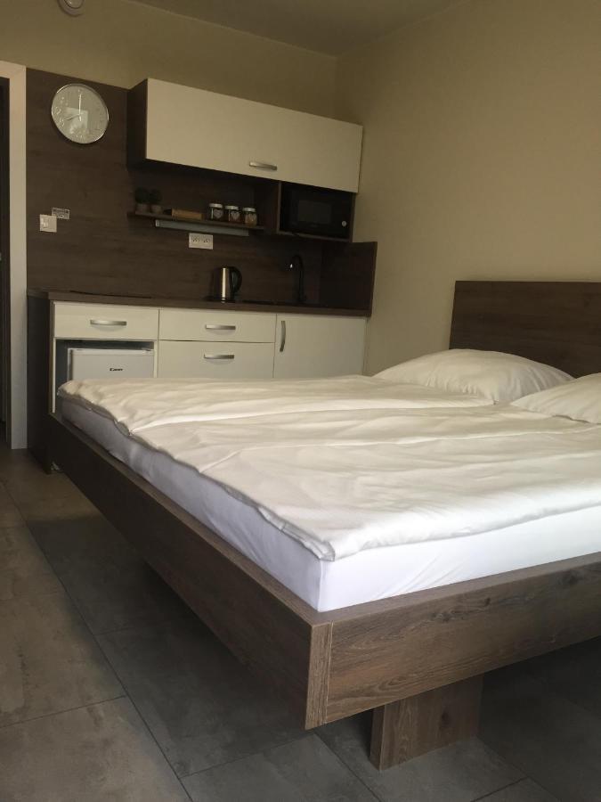 Rovná 7 Apartment Poprad Esterno foto